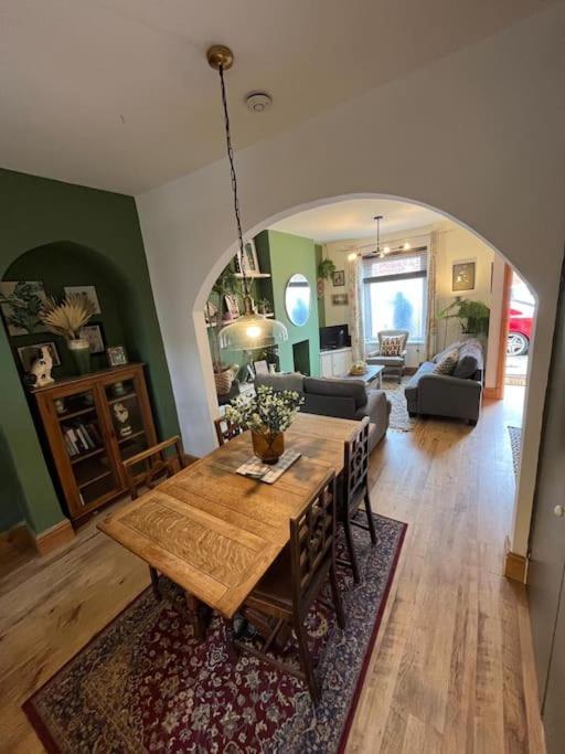 Just The Splott! Sleeps 6, 8 Mins To Stadium. Cardiff Luaran gambar