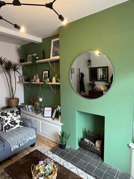 Just The Splott! Sleeps 6, 8 Mins To Stadium. Cardiff Luaran gambar