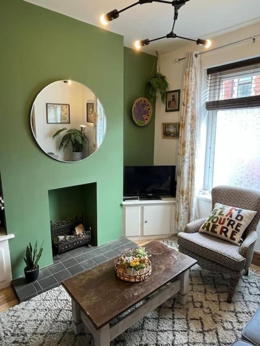Just The Splott! Sleeps 6, 8 Mins To Stadium. Cardiff Luaran gambar