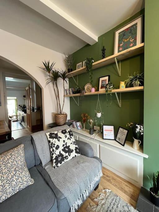 Just The Splott! Sleeps 6, 8 Mins To Stadium. Cardiff Luaran gambar